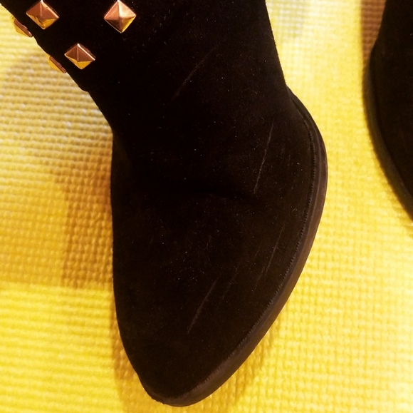 ⚠️3 For 30!! Studded Booties - Picture 5 of 6